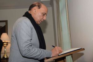 10001279812861451956520936040