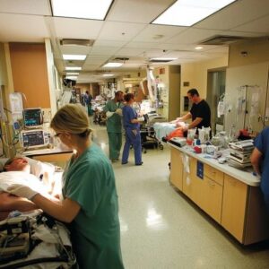 stockcake-busy_hospital_ward-1331693-medium3336036047084706465