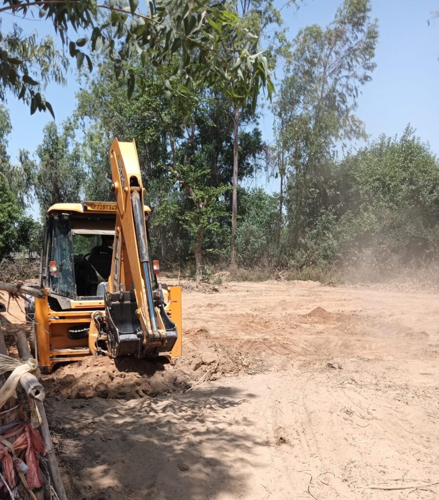 10089352903750331477970